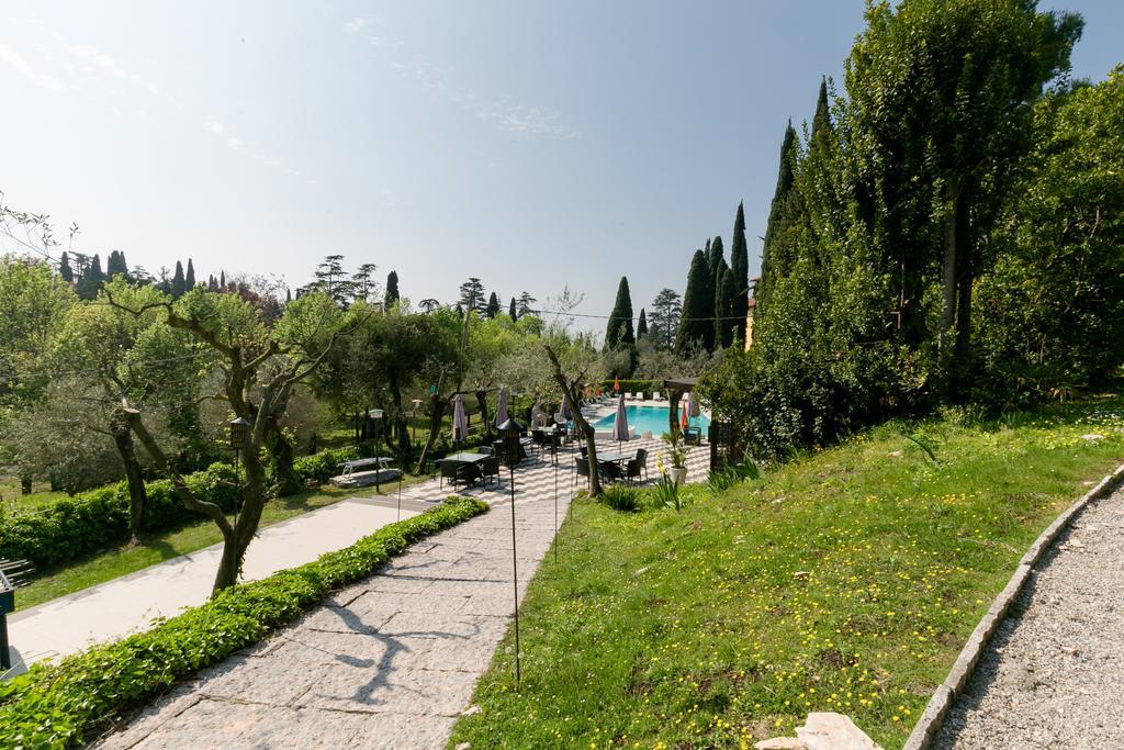 Hotel Mon Repos Sirmione Exterior photo