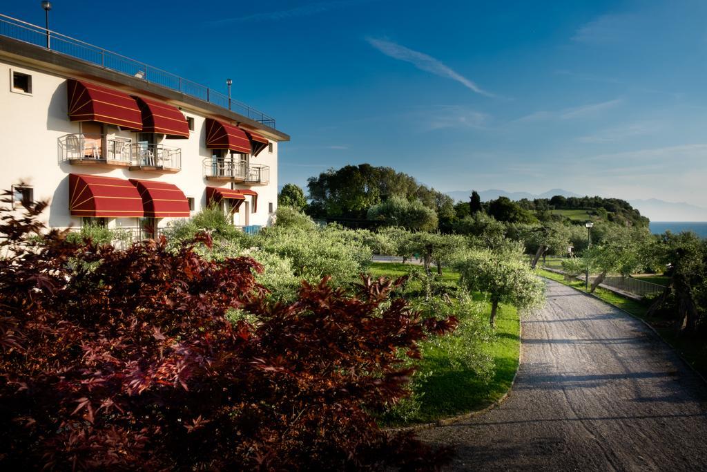 Hotel Mon Repos Sirmione Exterior photo