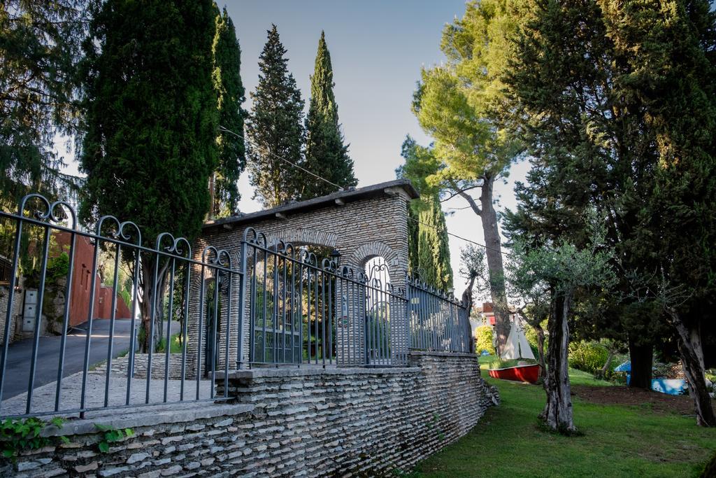 Hotel Mon Repos Sirmione Exterior photo